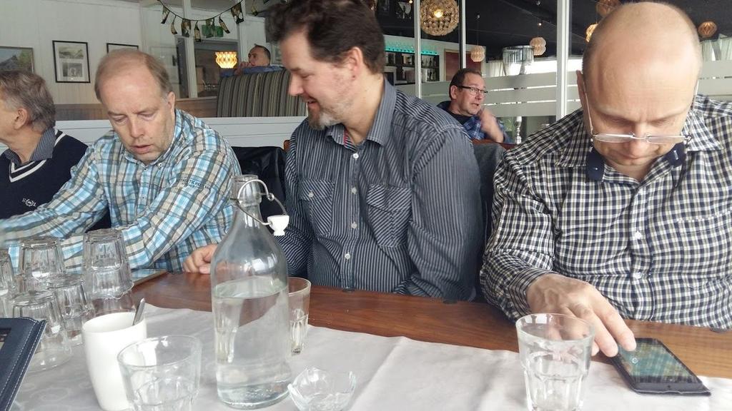 Jari Kaipio Katsastuspäällikkö Isännän sana Pirttisaaressa siirrettiin kevään talkoissa kaatuneet ja pätkityt puut mönkijän ja talkooväen avulla omalle tontille.