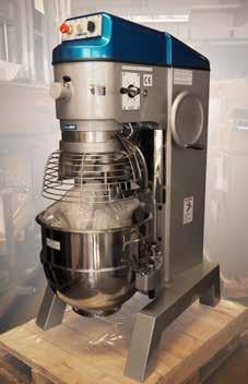 120 kupillista (1,2 dl)/tunti käyttää kahvipapuja kahvin valmistukseen, kahvipapusäiliö (1,5 kg) myös kaakao-, maito- ja muille instant-jauheille, kaksi jauhesäiliötä (maidolle á 970 gr,