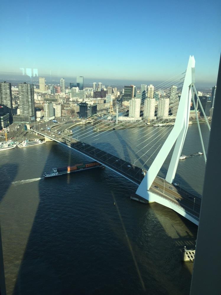Rotterdam tuhansia työpaikkoja Valtion päätös 2011 (yritysten tulee työllistää heikossa työmarkkinaasemassa olevia) Rotterdamin kaupunki on kehittänyt hankinnoilla työllistämistä jo vuosia.