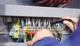 ..400 V / 600 V ± (1,5% / 1,2% / 1,5% / 2,0%) Virta-alue: A/DC: 0 10A, ± 2,5% A/AC: 0 10A, ± 3,0% Vastusalue: ± (1,2% / 2,0%) Kapasitanssialue: Taajuusalue: 0 10MHz / ± 1,5% Toimintasuhdealue: 0,1