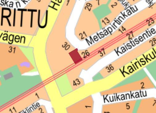 Kohteella kasvaa valtapuuna kuusta, haapaa, hies, - ja rauduskoivua. Pihlajia alikasvoksena. Osa puista on huonossa kunnossa.