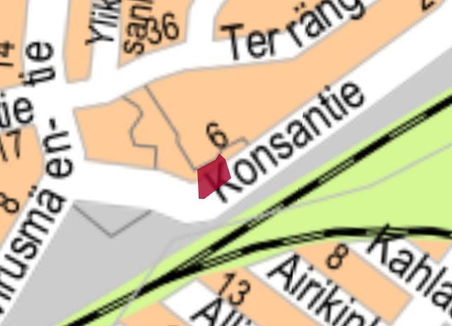 Poistetaan tontille menevän ajotien varresta 2 kpl huonokuntoisia hopeapajuja, poistetaan pensaskerroksesta