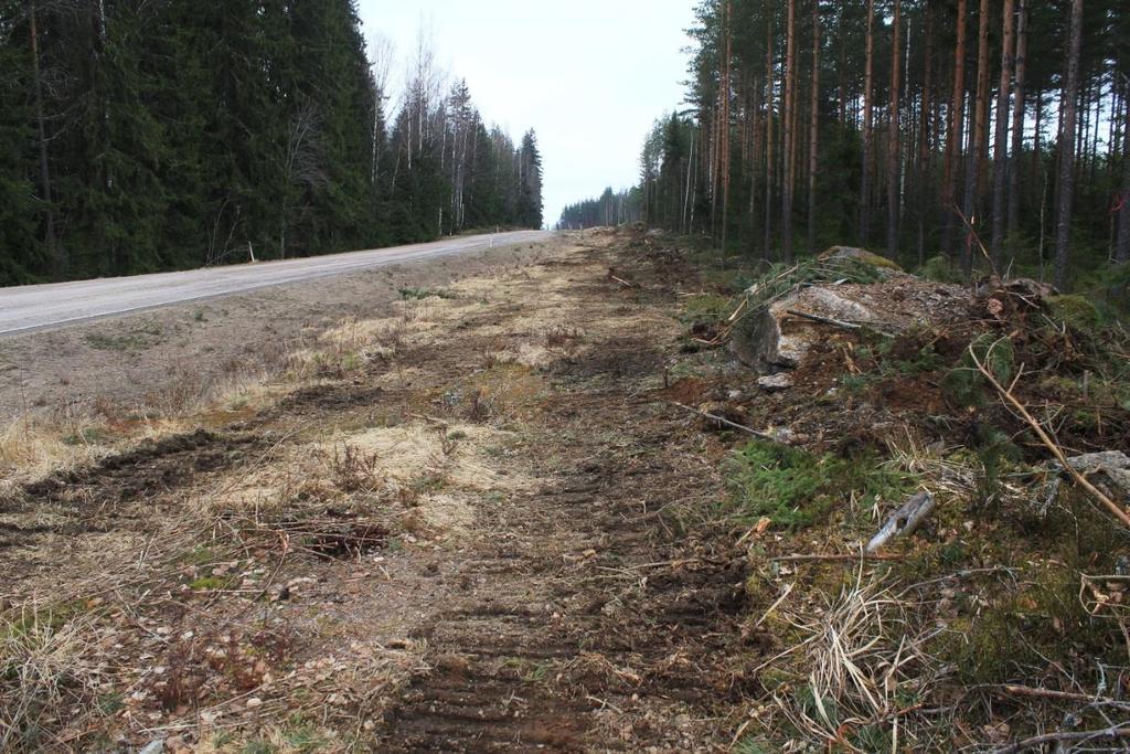 kautta (Arimo 1981: 206 209). Ilmeisesti Kivijärven kannakselle suunnitellut ja mahdollisesti tehdyt asemat olivat kenttälinnoitteita (Lagerstedt 2012: 10).