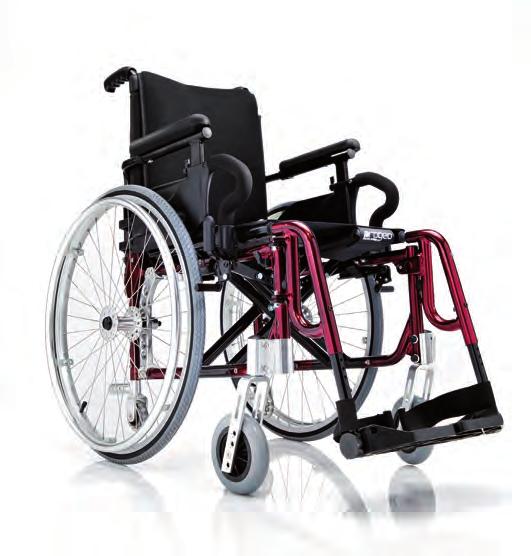 Basic Light Kevyt ja laadukas ristikkorunkoinen pyörätuoli, joka on varustettu monipuolisilla säätömahdollisuuksilla.