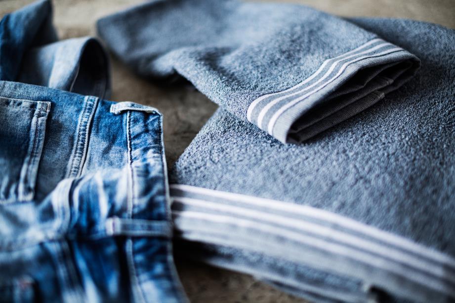 From post-consumer old Jeans to towels Worn out jeans collected from