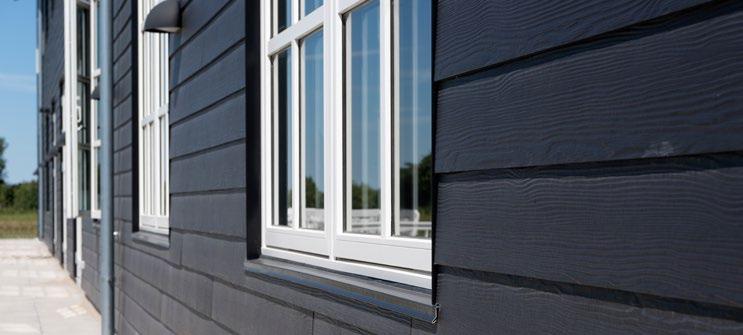 48 JULKISIVULEVYT 49 Cembrit Plank ja Panel Värit Cembrit Plank Cembrit Panel Pure White Signal Black Agate Grey Saatavilla sekä sileänä että puukuvioituna