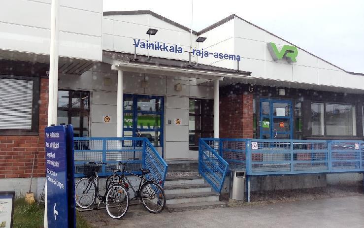 Asema sijaitsee rataosalla Luumäki - Vainikkala.