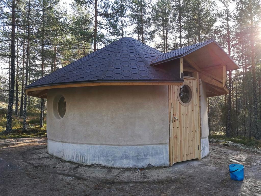 30 5.2 Hamppukota Liedon Parmaharjulle rakennettiin grillikota yhteistyössä Turun ammattikorkeakoulun, Liedon kunnan ja Liedon Parman urheiluseuran eläkeläisten Huru-ukkojen toimesta vuoden 2017