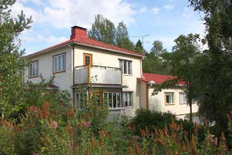 tyypillinen laatikkomainen elintasosiipi ja 1,5-kerroksisen vanhan osan