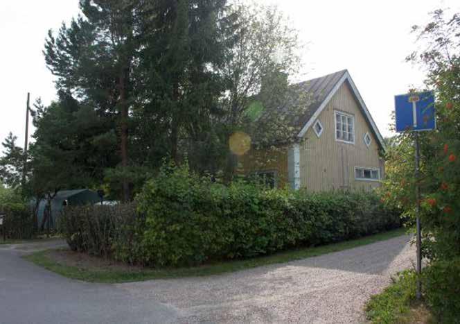 uudet ikkunat vuonna 2005, mutta talon muoto säilyi ennallaan.
