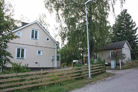 Jyväkuja 4:ssä eli Volttilassa (195c; luokka 2) sijaitsee pieni hirrestä rakennettu satulakattoinen