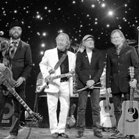 7 KANNUKLUBI: EASY THE EAGLES TRIBUTE BAND Kannusali, Kannusillankatu 4 Pe 18.1. klo 19 21 EASY perustettiin jo vuonna 1974. Yhtye keikkaili seitsemän vuotta ja teki yli 400 keikkaa sekä Lp-levyn.