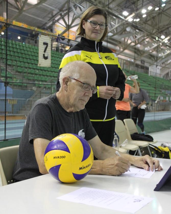 mikä edesauttaa junioritoimintaa Puijo Wolleyssa, summaa Unto lopuksi.