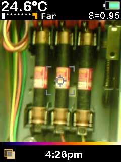 Viallinen kondensaattori näkyy kylmänä toimiviin kondensaattoreihin verrattuna. 12.