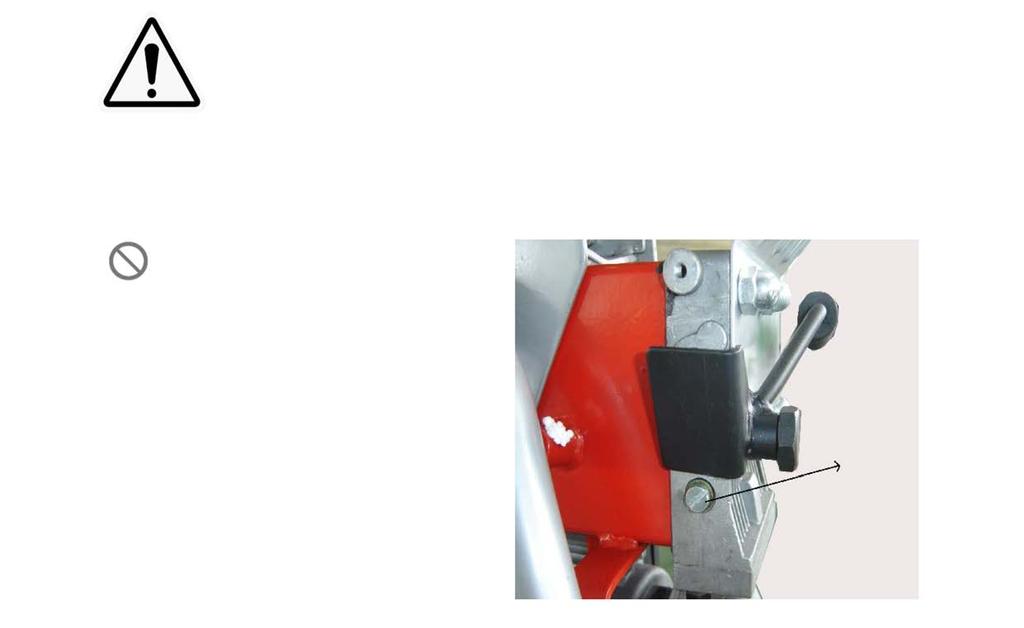 OM AVLUFTNINGSSKRUVEN INTE LOSSAS KOMMER LUFTEN I HYDRAULSYSTEMET ATT OMVÄXLANDE KOMPRIMERAS OCH DEKOMPRIMERAS.