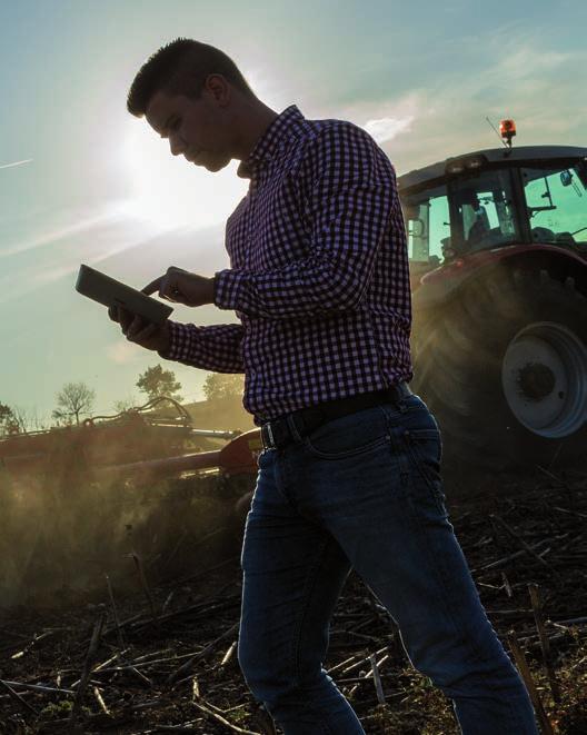 Konekannan hallinta Massey Ferguson Connected Services & AgCommand pidempi käytettävyysaika, optimoitu huolto ja älykkäämmät palvelut Uuden AgCommand -telemetrian mahdollistamien yhdistettyjen