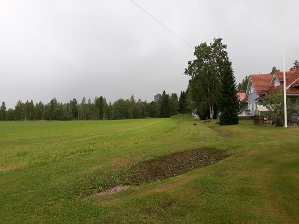 Kuva 3 Yleiskuva kaava-alueen nykyisestä maankäytöstä Alueella on voimassa olevan kaavan mukaisesti rakennettu kortteliin 5 hakijoiden omistama maatilakeskus ja kaksi vapaa-ajan asuntoa kortteleihin