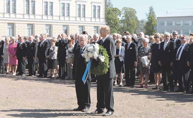 4 3/2018 RUK:n kurssit juhlivat RUK:n 50 vuoden kurssijuhla Haminassa kurssilta 127 toteutettiin viikonvaihteessa 10. 11.8.2018 juhlavissa puitteissa. Teemana oli samalla Puolustusvoimat 100 - vuotta.