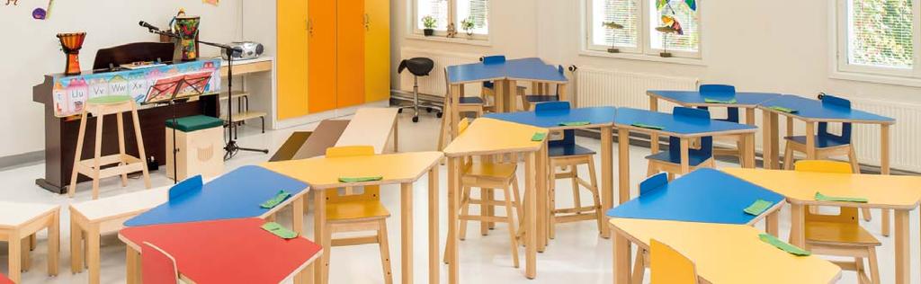 Referenssit Lasten päivä-palkinto 2000 Opetusministeriö myönsi Lasten Päivä -palkinnon Kuopion Woodi Oy:lle tunnustuksena yrityksen toiminnasta.