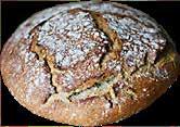 30 100 % juureen leivotut ruisleivät, ohrarieskat sekä jättipullat (m/l) ym.