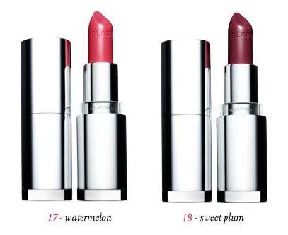 JOLI ROUGE PERFECT SHINE SHEER LIPSTICK Huulia kosteuttava ja niiden muotoa parantava huulipuna Huulipuna liukuu vaivattomasti huulille ja jättää niille läpikuultavan, erittäin kiiltävän