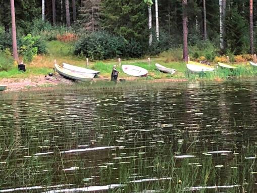 Saunat olivat perinteisesti hyvin lämmitetty joissa lähes kaikki osallistujat pääsivät