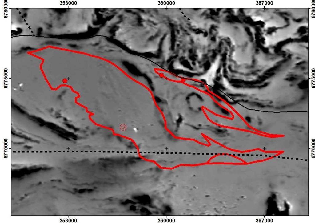 42 Kuva 1. Hattulan granitoidin uusi rajaus (punainen viiva) aeromagneettisella kartalla.