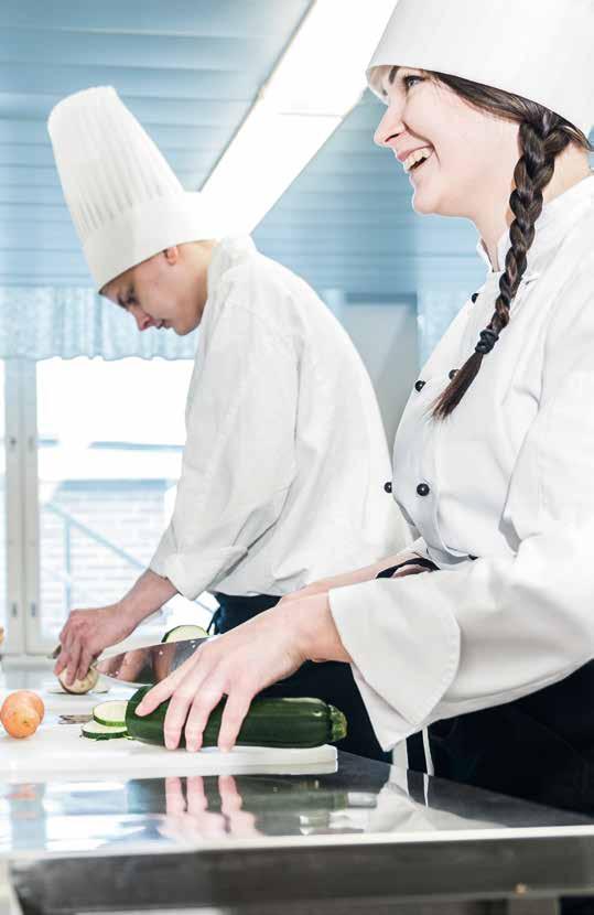 Viitasaari, Äänekoski Piilola Ravintola- ja catering-alan perustutkinto, kokki pk yo 06 myönteistä palveluasennetta yhteistyökykyä omatoimisuutta joustavuutta ja ripeyttä hyvää käytöstä ja siisteyttä