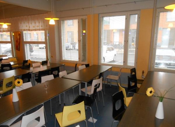 Vesipostin läpiviennin kohdalla vuoto 2 3 Ikkunan liittymät koko tarkastelualueelta Muita