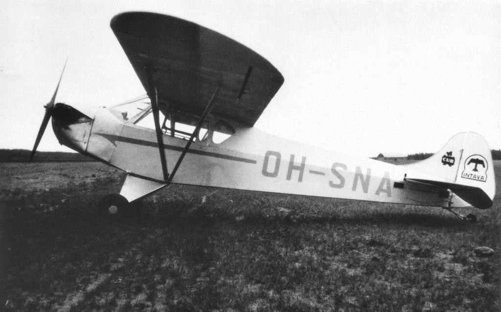 Piper (Taylor) J-2 Cub Piper (Taylor) J-2 Cub oli yhdysvaltalainen kaksipaikkainen urheilukone.