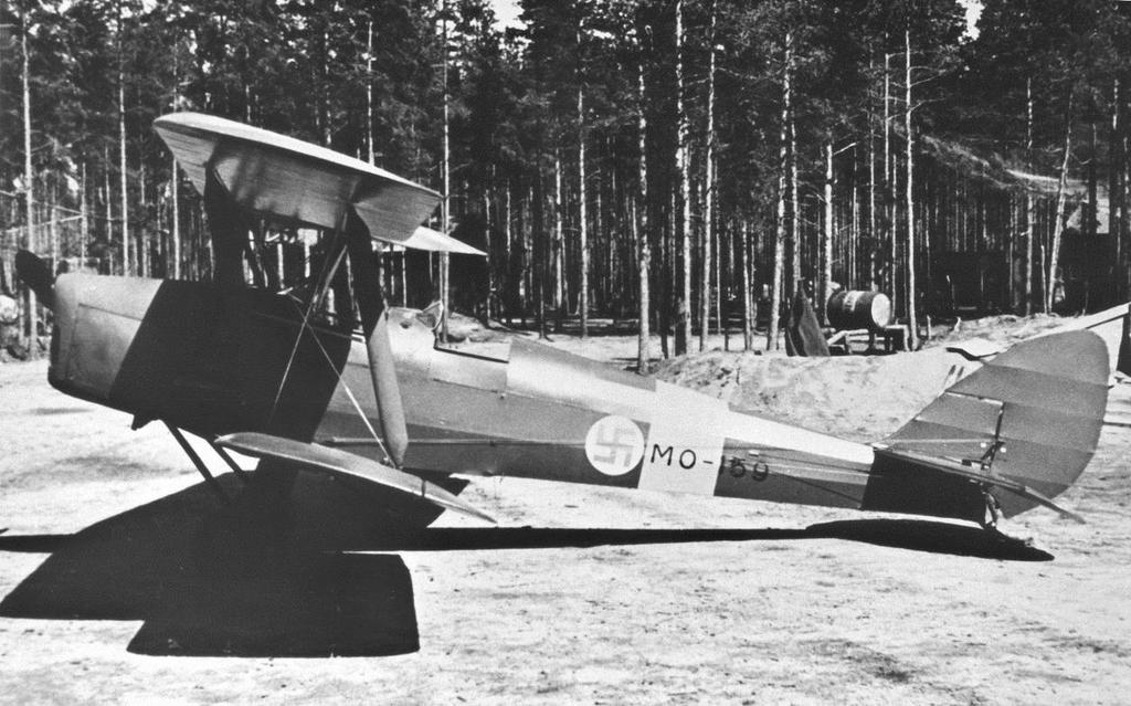 De Havilland D.H.82 Tiger Moth De Havilland D.H.82 Tiger Moth oli brittiläinen kaksipaikkainen koulukone. Se kehitettiin ilmavoimissa tutun Moth-koneen pohjalta.