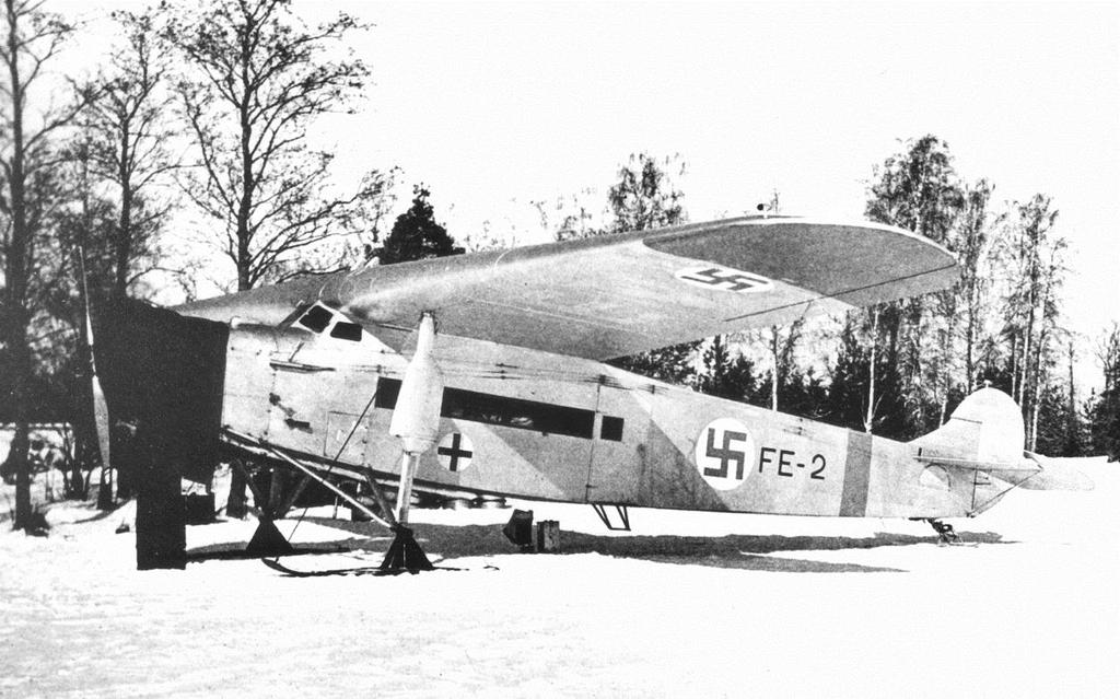 Fokker F.VIIA Fokker F.VIIA oli alankomaalainen, kahden hengen miehistöllä kahdeksan matkustajaa vievä matkustajakone. Tanskan Punainen Risti lahjoitti sen ilmavoimille vuonna 1941.