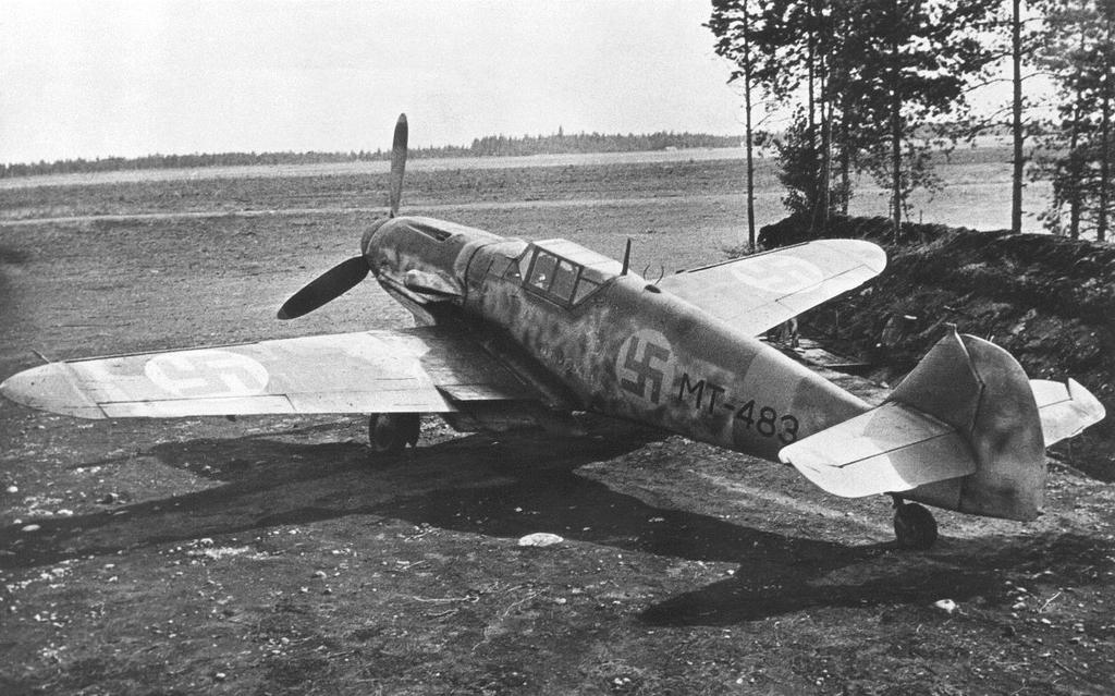 Messerschmitt Bf 109 G-2, G-6, G-6 AS ja G-8 Messerschmitt Bf 109 G oli saksalainen yksipaikkainen hävittäjä.