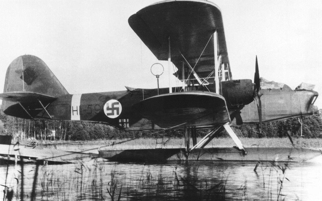 Heinkel He 59 D ja B Heinkel He 59 D ja B ovat saksalaisia kaksimoottorisia ja nelipaikkaisia meritoimintakoneita, jotka veivät miehistön lisäksi 13 partiomiestä varusteineen.