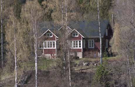 34 Haaparannan toiseen päätyyn on vuonna 2004 rakennettu laajennusosa. 35 Päärunko on harjakattoinen ja siinä on poikkipääty keskellä vanhemman osan pitkää julkisivua.