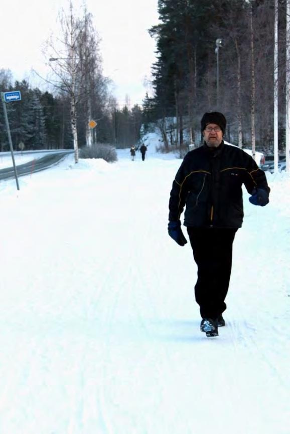 ILOA LIIKKEELLÄ Yhdistykset tukevat jäseniään liikuntaharrastuksissa. Muutamilla yhdistyksillä on säännöllisesti omia kuntosalivuoroja ja liikuntaan liittyviä tilaisuuksia järjestetään paljon.