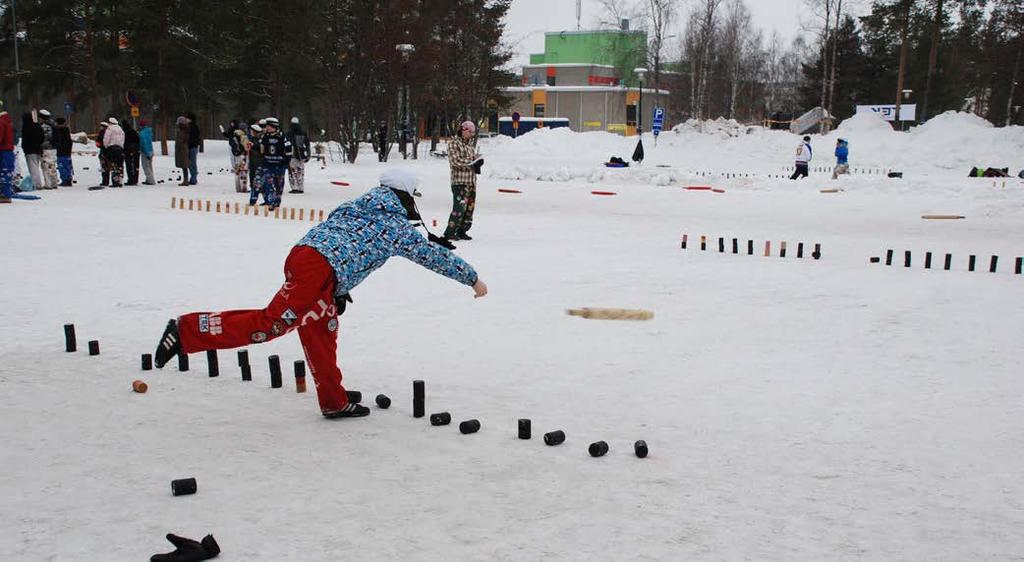 Oulun akateeminen mölökky ja kyykkäseura Oulun Akateeminen Mölökky- ja Kyykkäseura ry (est. 2002) on teekkarijäynästä alkunsa saanut urheiluseura.