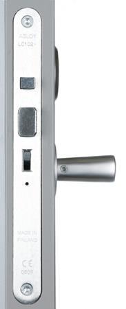 Sivu 5/10 Lukon käyttö Abloy LC102 lukossa on lukitus- sekä päiväkäyttötila. Tila asetetaan lukkorungon rintalevyssä olevasta valintanapista.