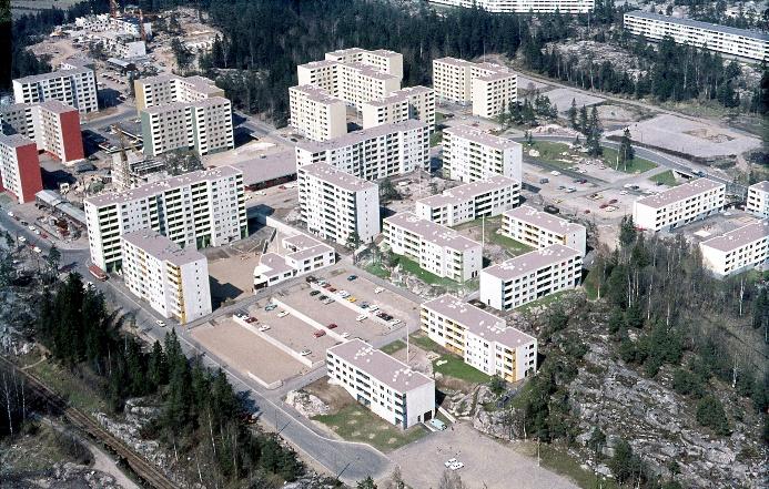 : Koivukylä, Vantaa. Kaupunkisuunnittelu Oy 1969. Lähde: Koivukylä 2. Kaavarunkosuunnitelma. Oik.