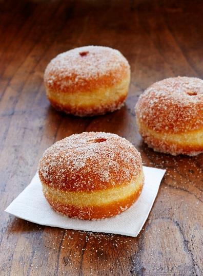 17 % 6 x 750 g kevyt, emmentaltyyppinen juusto, 50 siivua,