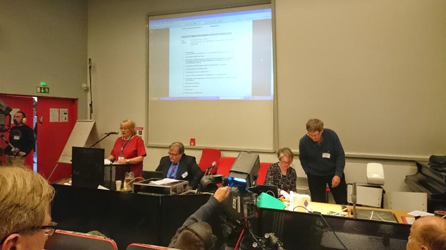 SRAL:n Kevätpäivät Riihimäellä 14.4.2018 Kerhomme järjestää SRAL:n Kevätpäivät perinteiden mukaisesti Hyrian tiloissa Sakonkadulla.