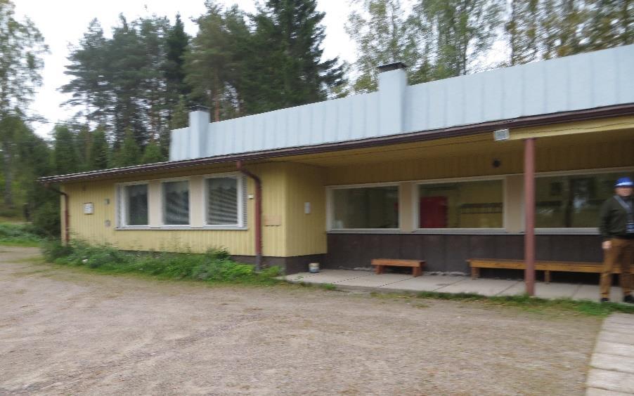 Toisena vierailukohteena tutustuttiin Urajärven seudun kouluosuuskuntaan Uskoon. Alueella on ollut useita kuntaliitoksia ja Urajärvellä koulu oli lakkautettu 3 vuotta sitten.