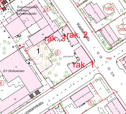 4 (10) 3 NYKYTILANNE Kaskenkadun päivähoitoyksikkö sijaitsee osoitteessa Kaskenkatu 7, keskeisellä paikalla keskusta alueella, mihin pääsee hyvin julkista liikennettä käyttäen vuorokauden eri aikoina.