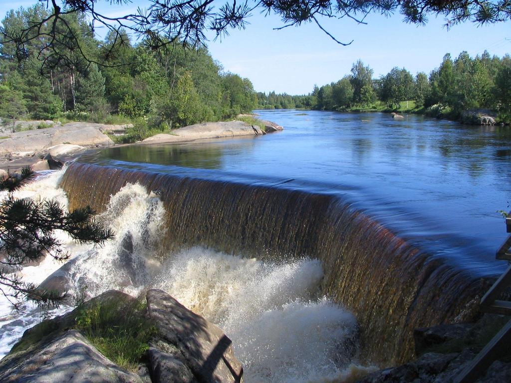 PYHÄJOEN MAANKÄYTTÖSTRATEGIA JA