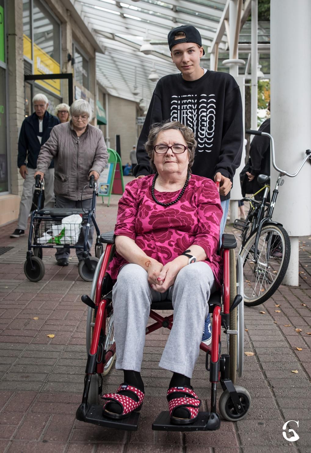 SÄÄTIÖT OVAT RAKENTANEET SUOMEA JO YLI SATA VUOTTA Suomalaisten sää.öiden sijoitusten tuo2o käytetään sää.ön yleishyödyllisen tarkoituksen toteu2amiseen. Suomalainen sää.