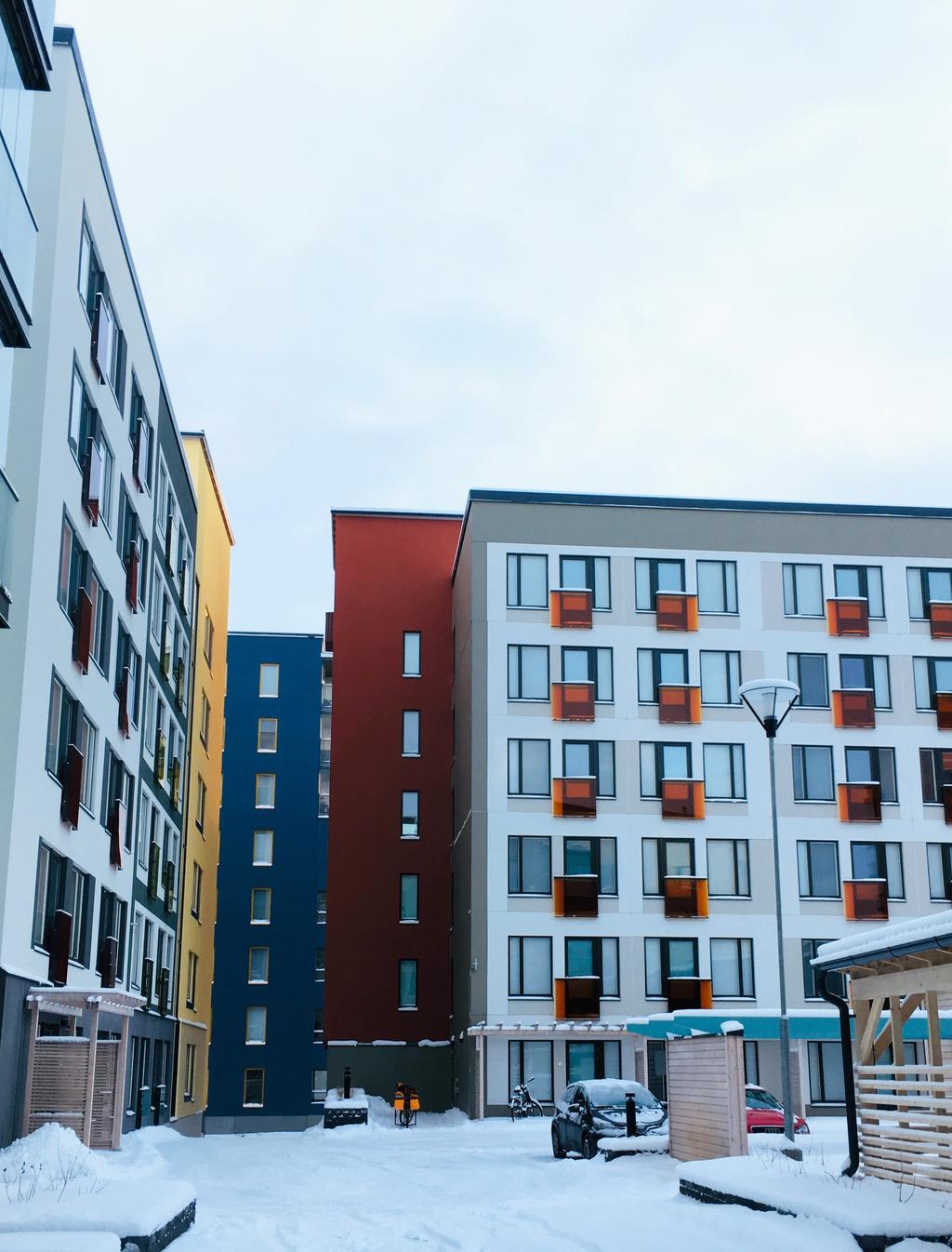 2. ASUMISEN VAIHTOEHDOT JA TUKIPALVELUT Tässä luvussa kerrotaan asumisen tukipalveluista asumiskokeilusta erilaisista asumisen vaihtoehdoista asunnon löytämisestä. TARVITSETKO ASUMISEN TUKIPALVELUITA?