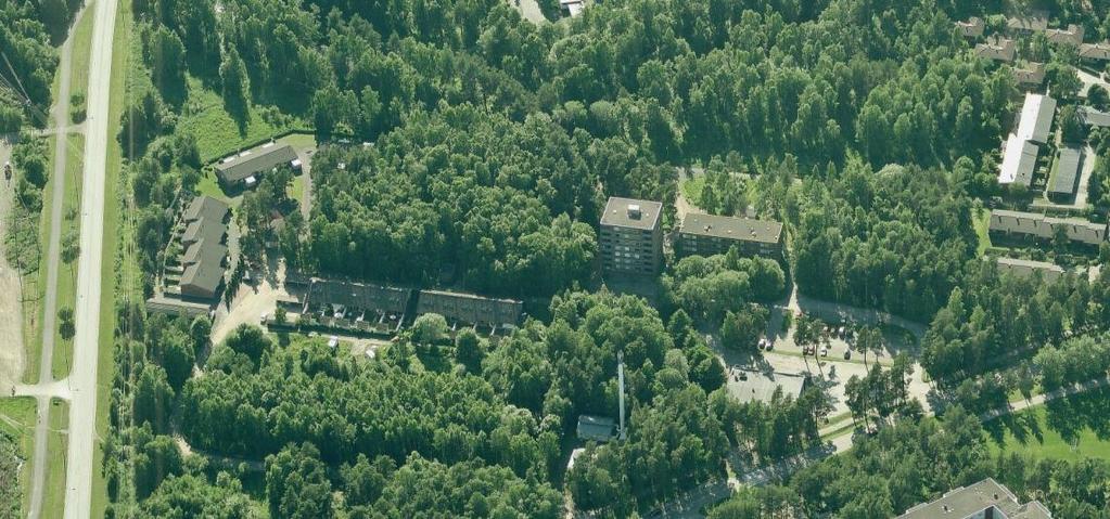 9 Viistoilmakuva lännestä. Viistoilmakuva idästä.