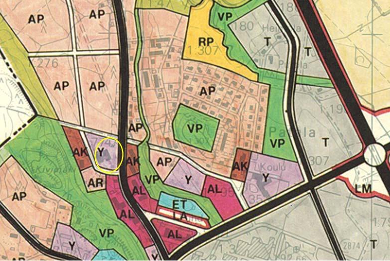 Sillä kytketään väestön muutostekijät, elinkeinopolitiikka ja aluetalous maankäyttöön ja sen kehittämiseen. Suunnittelualue on osoitettu rakennemallissa keskustaalueena ja asuntoalueena. Kuva 16.