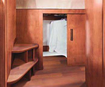 Apothekerauszug + Umkleidezimmer separierbar zum Wohnraum + Raumbad mit massiver Trenntür + Waschraum mit