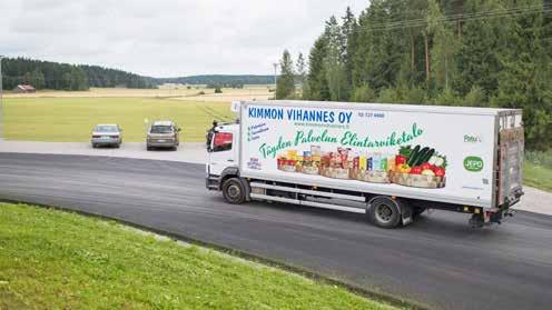 Sadonkorjuun aikaan puolestaan pakastemarjat ovat suuri tuoteryhmä. Kesän maut otetaan talteen talvikaudelle, ja kotimainen mansikka on erittäin suuri tuote.